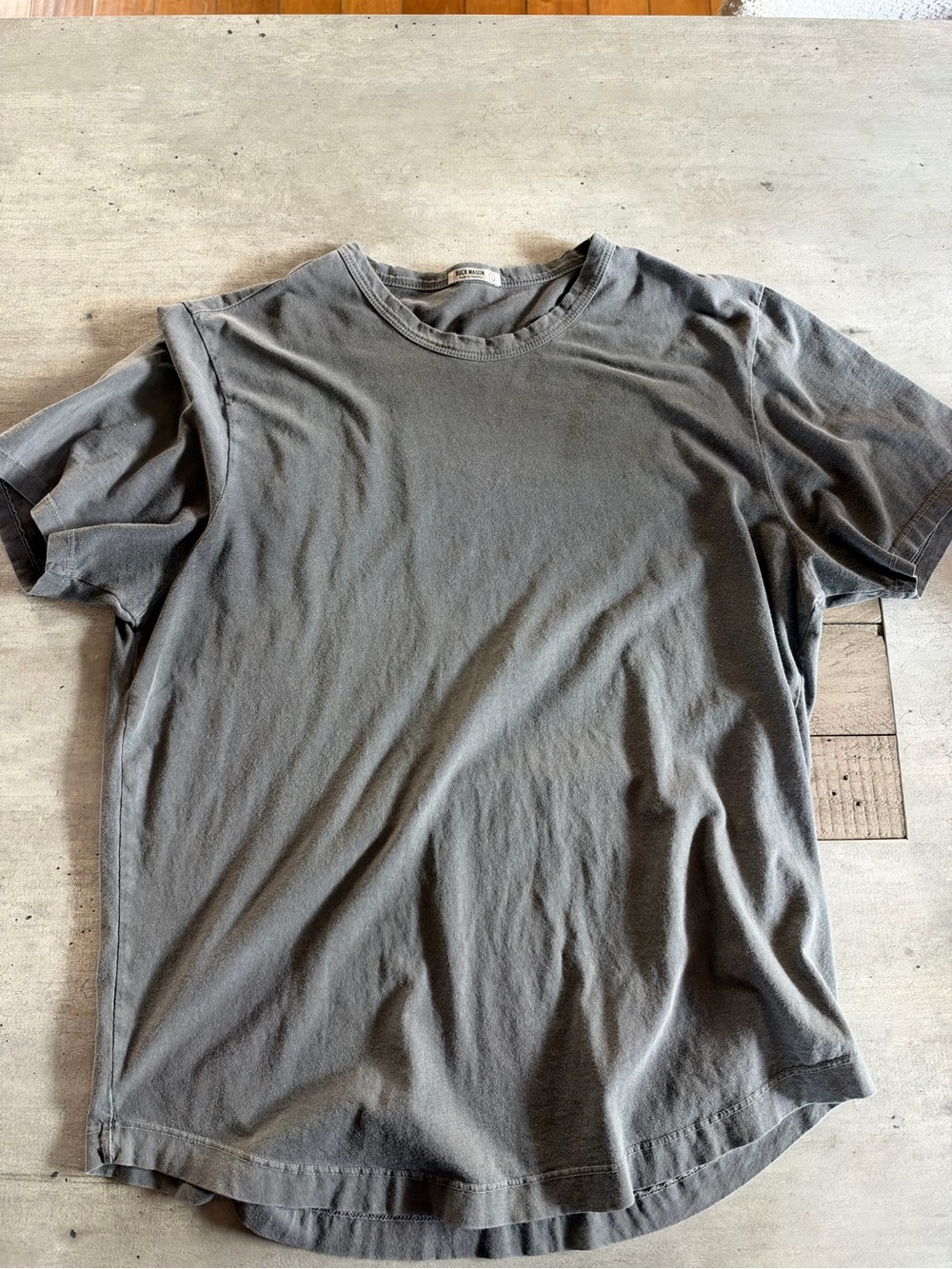 Buck Mason Short Sleeve Crew in Faded Gray